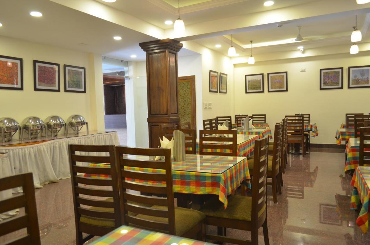Srīnagar Hotel The Valley View Kashmir المظهر الخارجي الصورة