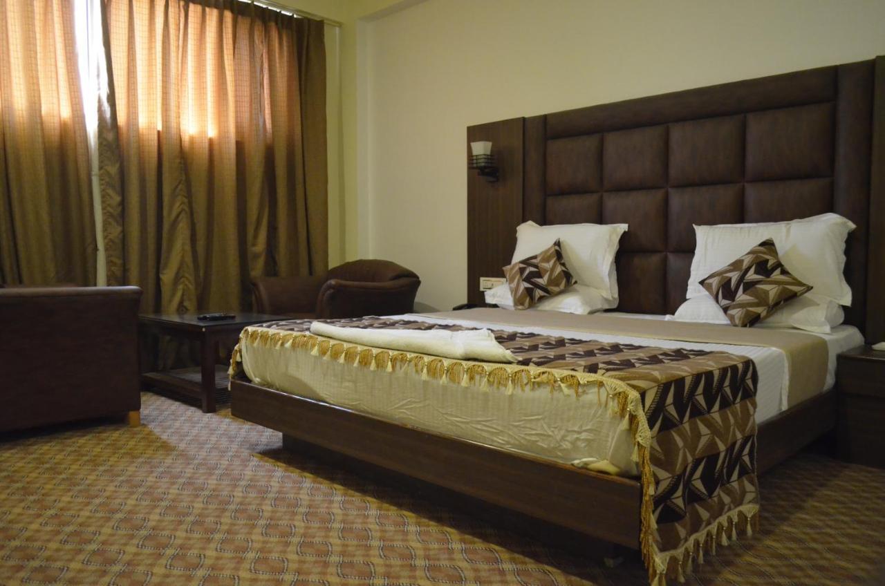 Srīnagar Hotel The Valley View Kashmir المظهر الخارجي الصورة